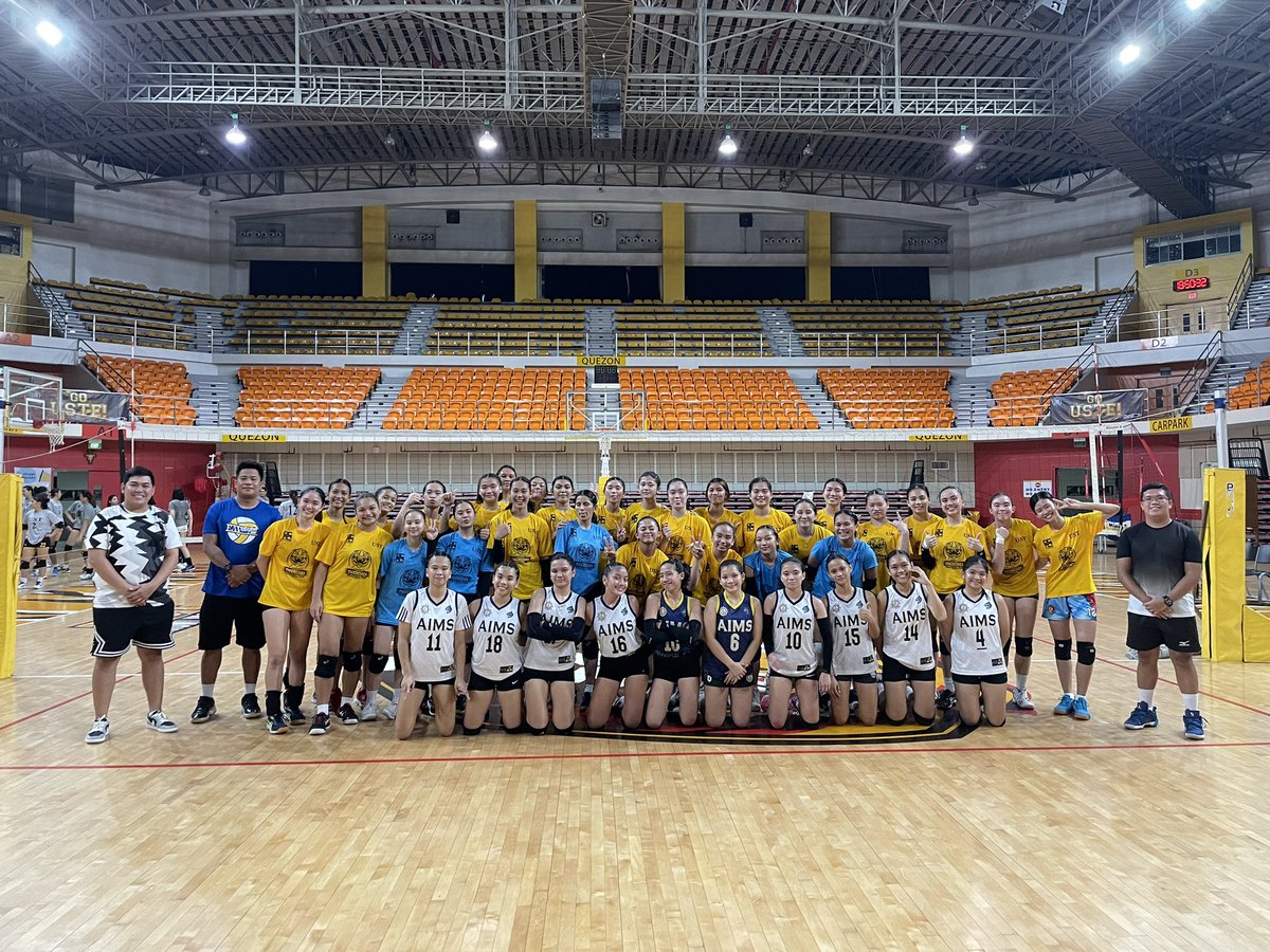 kenanquitco's tweet photo. Practice match with AIMS WVT 🏐

#USTGVT 🐯💛 https://t.co/yhTxZAvOsZ