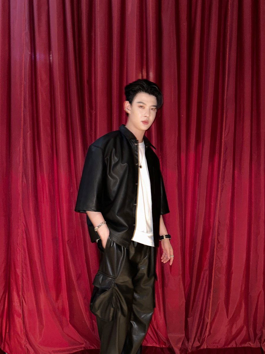 เป็นคนไม่เอาถ่าน เพราะที่บ้านมีเตาเเก๊ส
🔋🤨 #Saint_sup #MingEr
