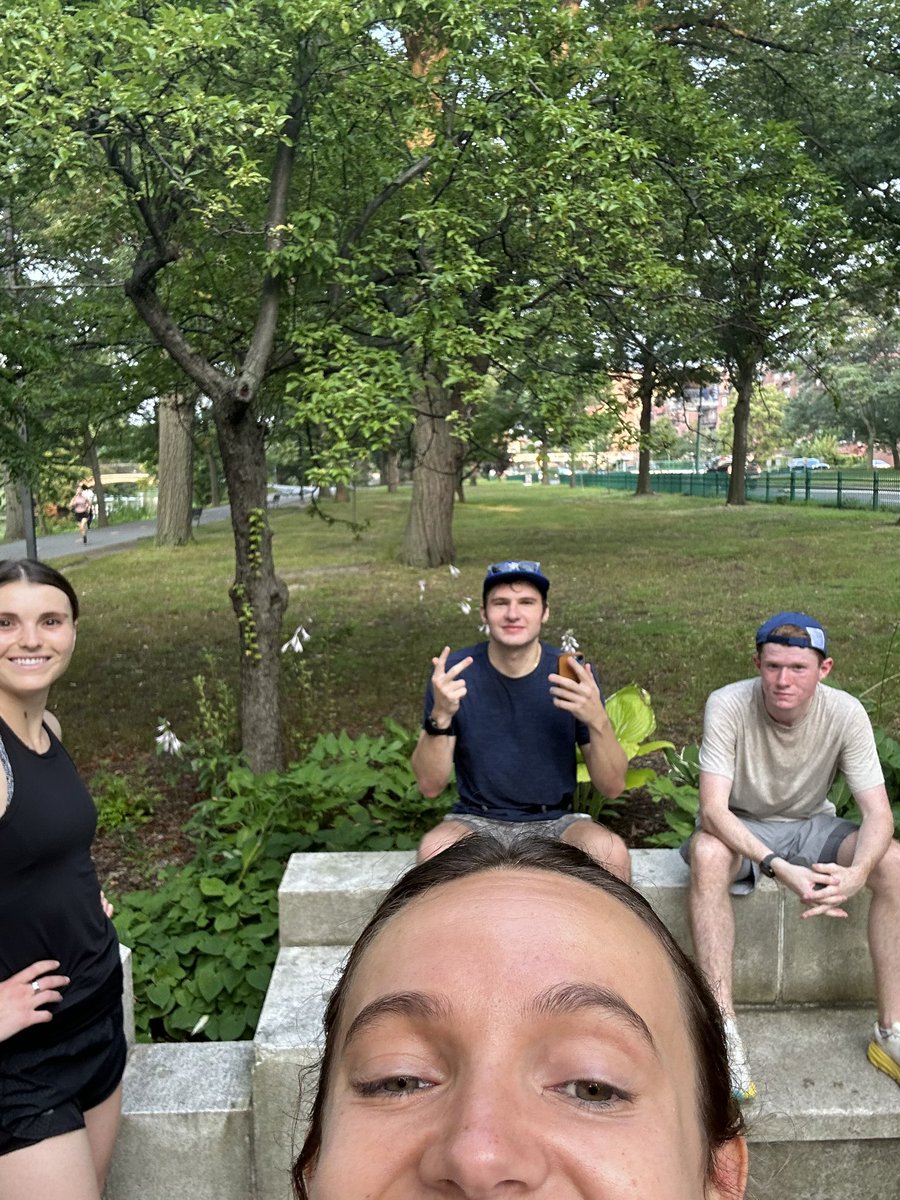 dolce_kyle's tweet photo. 💪🧠 intellectual and physical athletes! 

@AbigailRisse 
@carsonortolani 
@_alexa_murray 
@chareedar https://t.co/L9e1RCn33L