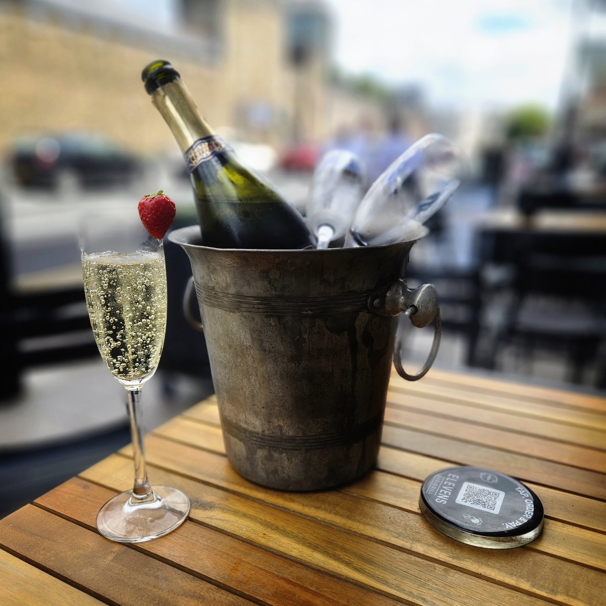 CALLING ALL GRADUATES! 👨‍🎓👩‍🎓

Congratulations class of 2023!

Celebrate with us and enjoy a bottle of house Prosecco whilst taking in the views of Cardiff Castle, or why not push the boat out with a bottle of Veuve Clicquot Brut, you've earned it! 🥂🎓