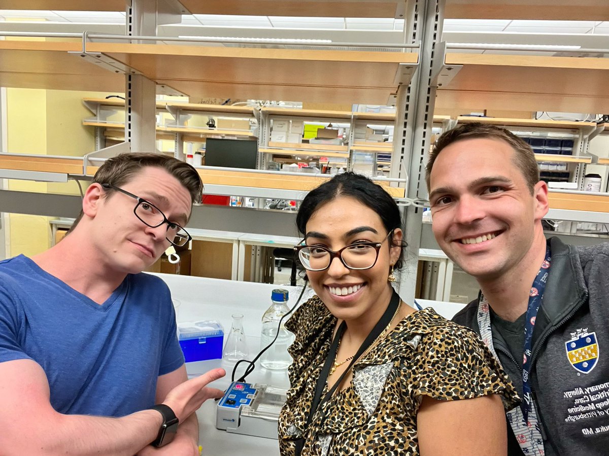 Getting a taste for gels, pipetting, centrifuges, and more!! Our fellows having fun learning about bench research techniques #ThisIsPACCSM #MedTwitter #PulmTwitter @PACCSM @UPMCPhysicianEd @PittDeptofMed @PittIMChiefs