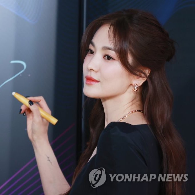 kdrama_menfess's tweet photo. •kdm• Han Sohee : Jadi paham kan sekarang? https://t.co/BzR1mEdapM