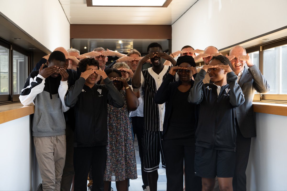 En octobre prochain, douze jeunes originaires des différents quartiers prioritaires de la ville d’Angers s’envoleront dix jours au Sénégal dans le cadre d’une action Cécifoot, le football pour les personnes mal-voyantes et non-voyantes. 🇸🇳

<a href="/AngersSCO/">Angers SCO</a> <a href="/Ibra_Niane7/">Ibrahima Niane</a> <a href="/SCOFootsal/">Angers SCO Footsal</a>