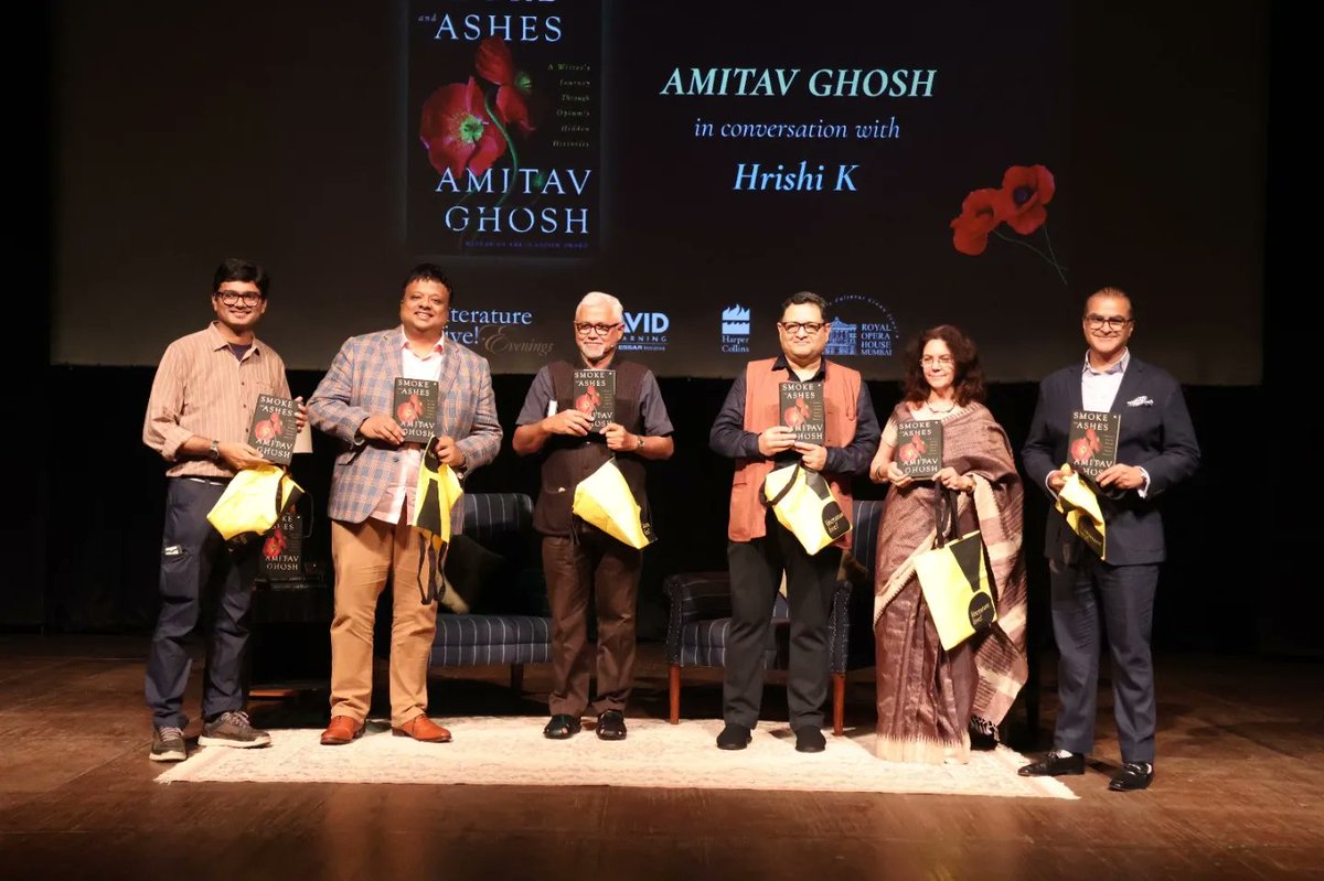 Literature Live! tweet media