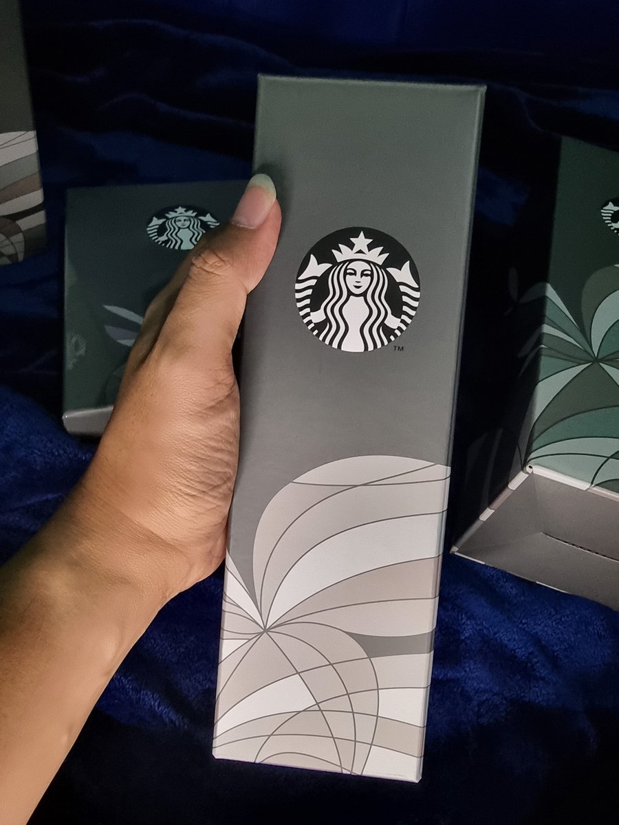 jimsunkyeomMART's tweet photo. non kpop related
Wts lfb Starbucks tradition tumbler 2023 BTS x Starbucks Be the brightest star collaboration glasses 

On Hand
Cold Cup - 1400
Stainless - 1600
Collab Glasses - 1500 each

Can send photos. 😊

🏷️ Jimin Jungkook V Jin RM Suga Jhope BTS Seven https://t.co/DA8KhjTAvR