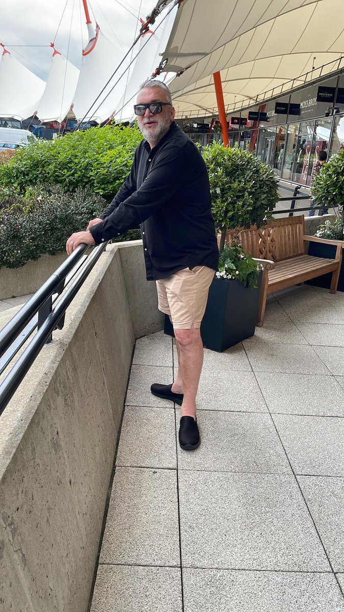 Neil Ruddock tweet media