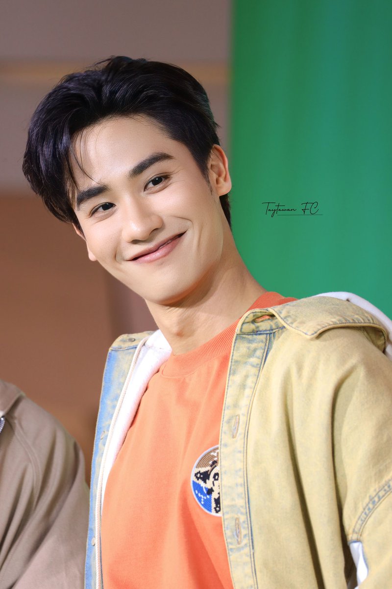 taytawanfc's tweet photo. 📢 เชิญชวนแฟนคลับมาร่วมติดแทก ฉลองวันเกิดให้พี่เต พร้อมกันน้า

🗓: 20 Jul 2023
⏱: 08.15 น. [ bkk time ] 
📍: #.32YearsOldWeGrowWithTay 

พร้อมแทก
#Taytawan32ndBirthday 

*ทุกคนสามารถติดแท็กตั้งแต่ 00.01 น. แล้วเวลา 08.15 เราจะมาเทรนด์เพื่อออก Top3 ของแฉน้า🙏💙 https://t.co/v8UIQitmrv