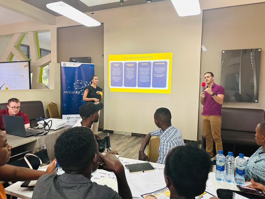 africoneu's tweet photo. 🎙️ #Branding is about creating a deeper connection. It’s not only about your logo and colours. That’s the topic of the current short-talk by our specialists @GChondrou &amp; @KLMaragkos, @youthmakershub.

@EURAXESSAfrica @hcm_hub @hamdani_hassani

#AfriConEU #AfriConEUBootcamps https://t.co/caYBjVRIez