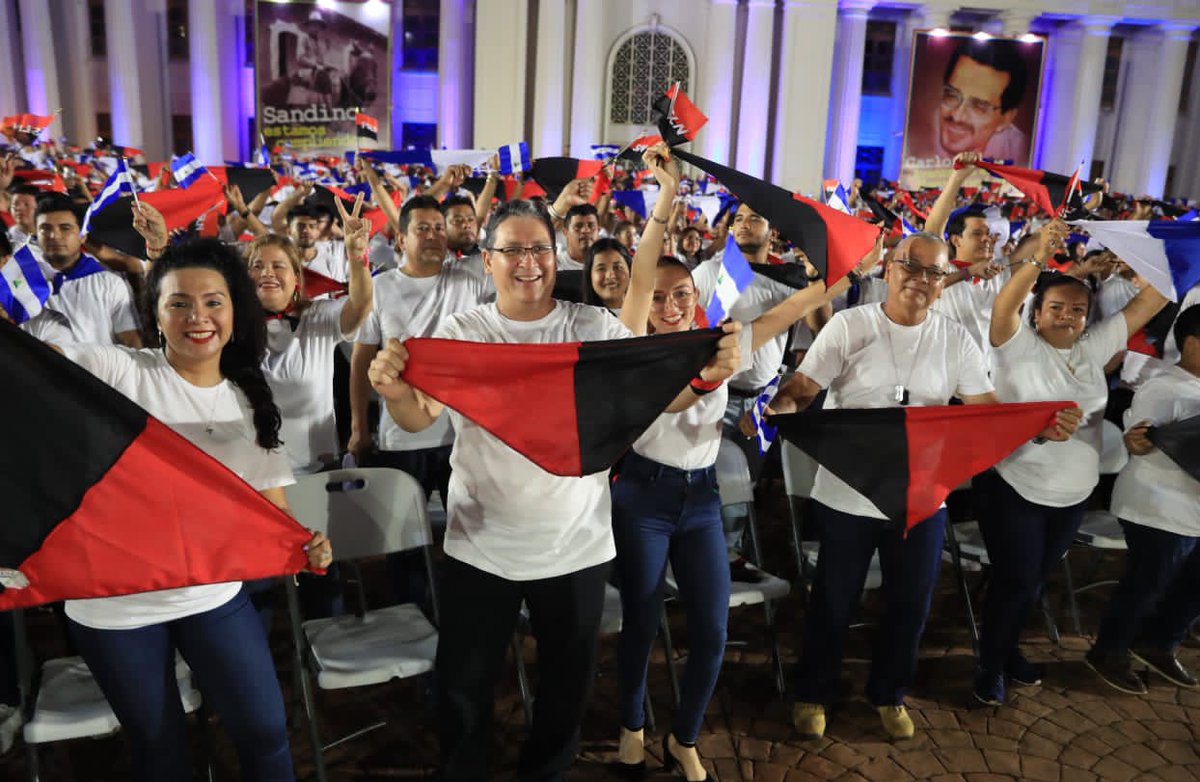 MMarreroCruz's tweet photo. Un saludo desde #Cuba y el abrazo fraterno al heroico pueblo y Gobierno de #Nicaragua en el 44 aniversario del triunfo de la Revolución Popular Sandinista.

#4419SiempreVictoriosos https://t.co/PGFkbwZdhv