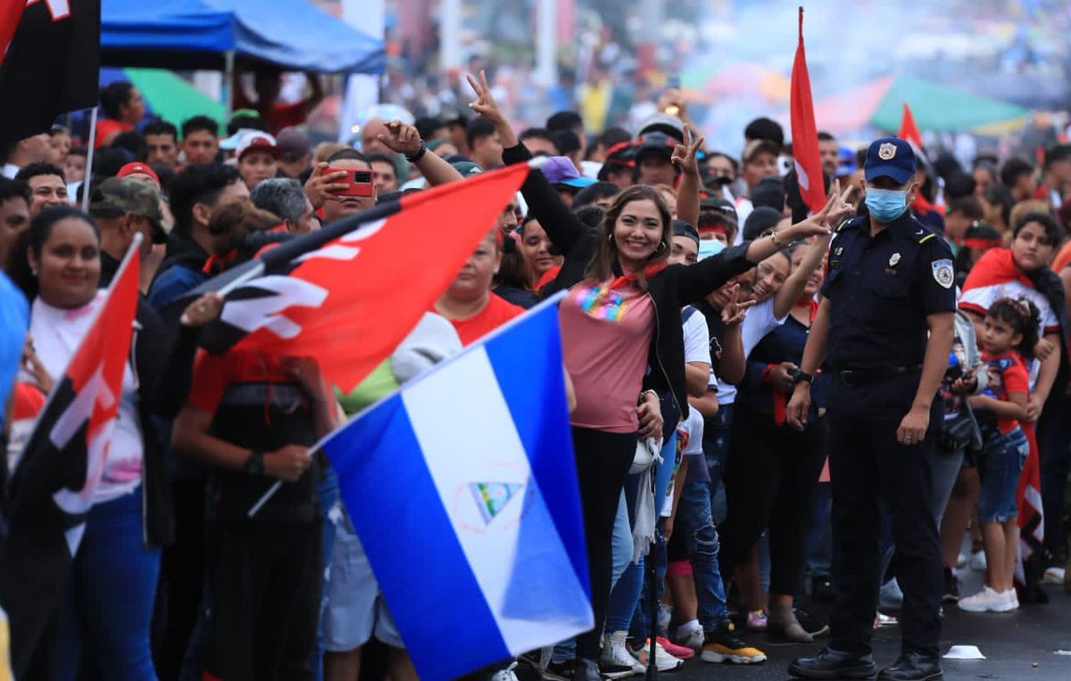 Un saludo desde #Cuba y el abrazo fraterno al heroico pueblo y Gobierno de #Nicaragua en el 44 aniversario del triunfo de la Revolución Popular Sandinista.

#4419SiempreVictoriosos