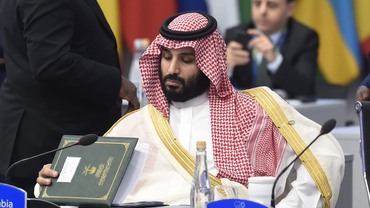 ZHRANCO_SA's tweet photo. تستطيع على المستوى الشخصي أن تطبق سلوك سيدنا القدوة الملهم ( #محمد_بن_سلمان ) على مسيرة حياتك بالتالي :

- تخلص من المشتتات ومن ما لا ��فع فيه ورتب أولوياتك ووقتك 

- إستغل واستثمر إمكانياتك على أكمل وجه , إستثمر في نفسك وفي أبنائك ولا تترك أمرًا معطلًا حولك 

- تحمل المسؤولية وإعترف بالمشاكل والأخطاء واجهها وتعامل معها وفق ماتراه من حلول حقيقية , مع عدم قبول إبتزازك بها أو فرض الشروط والتوجهات عليك 

- تخل عن مسؤليتك تجاه كل من يستقوي بغيرك أو يعتبرك مجرد ممول ويبتزك بمكانته ويلعب على التناقضات , أدر ظهرك له ( ولنا في إيقاف الدعم عن لبنان وغيرها خير مثال )

- إعطاء مجال للتفاوض والتفاهم وحل المشاكل العالقة مع الخصوم ( إذا تأكدت من حسن النوايا ) بشرط عدم التفريط في مصالحك

- القدرة على التفكير المنطقي وقت الأزمات , فلا تندفع خلف مشاعر الصدمة

- كن جاهز��ا لأي فرصة تخلقها الأزمات ( كما حدث في إستثمارات PIF في ذروة أزمة كورونا )

- أحط نفسك بالناجحين الذين يخدمون توجهك ولا يتعارضون معه , واعطهم الأدوات والثقة وفوضهم , وتخلص من المحيط المحبط لخططك ومن يستهلك طاقتك فيما لانفع فيه

- أن تجعل الآخرين يعتبرونك أنت المكسب وليس العكس

- الصداقة والمحبة لاتعني التضحية بالمصالح , كن حازمًا مع كل تهديد لها

- أن لا يعنيك مايُقال عنك من غيبة ونميمة ظلمًا وكذبًا وقذفًا وبهتانًا طالما أنك ماض بالطريق الصحيح .. كأن لم يتحدث أحد

- لاتستجب للإستفزازات الكلامية .. إعمل وعملك سيرد على

- لاتعجز ... ولا تستسلم لأي ضرف

أخيرًا : (  إستم�� في تقليد سموه تسمو  ) 🇸🇦