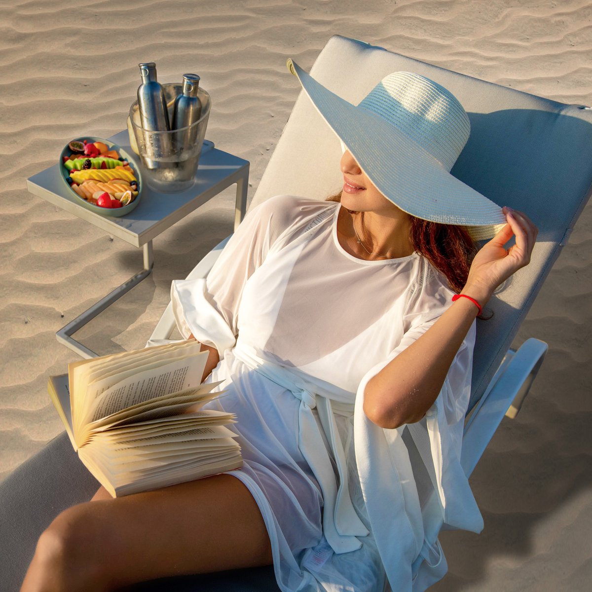 MarriottPalm's tweet photo. Sun, Sand, Sea awaits you with our beach day pass. A fantastic way to spend with your friends, family or solo.

Beach day passes are AED150 on weekdays &amp; AED 250 on weekends with kids packages also available. 

Book now +971 4 666 1111

#MarriottResortPalmJumeirah https://t.co/E9huUABDKE