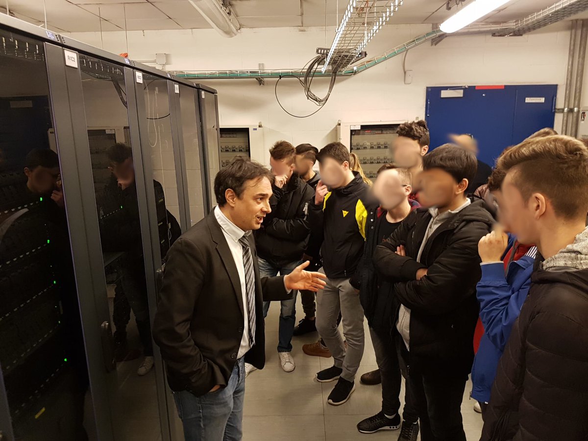 Un malore improvviso ci ha portato via il nostro Antonio Pezuol, per tutti noi Tony. 
L'azienda perde una colonna portante, presente dalla fondazione di Venis era una garanzia per noi ed i nostri utenti, noi perdiamo un grande professionista e soprattutto un amico.
Ciao Tony