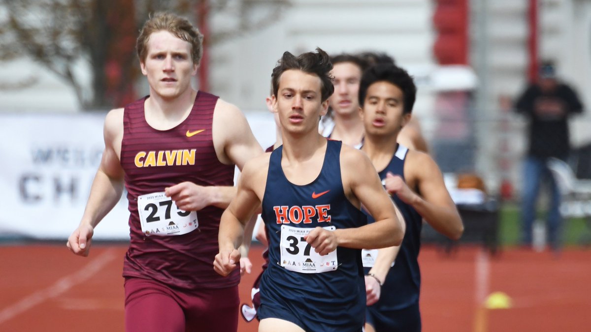 HopeAthletics's tweet photo. The Hope College men's track and field team earns national team and three individual academic honors from the United States Track and Field and Cross Country Coaches Association. #StrongandTrue
https://t.co/9PhC7nDm1M https://t.co/Hhsngt7Gr3