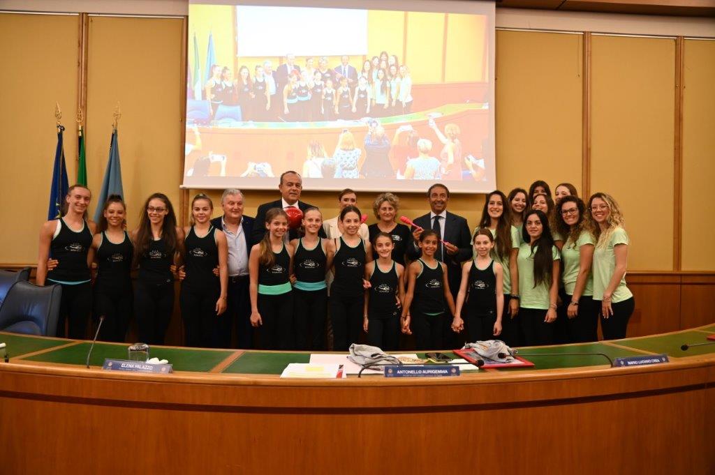 📌 Premiazione delle atlete di Asd Roma Pallanuoto 2020 e la Polimnia Ritmica, l'album fotografico della giornata
<a href="/antoaurigemma/">Antonello Aurigemma 🇮🇹</a>
<a href="/presidentecrea/">Luciano Crea</a>