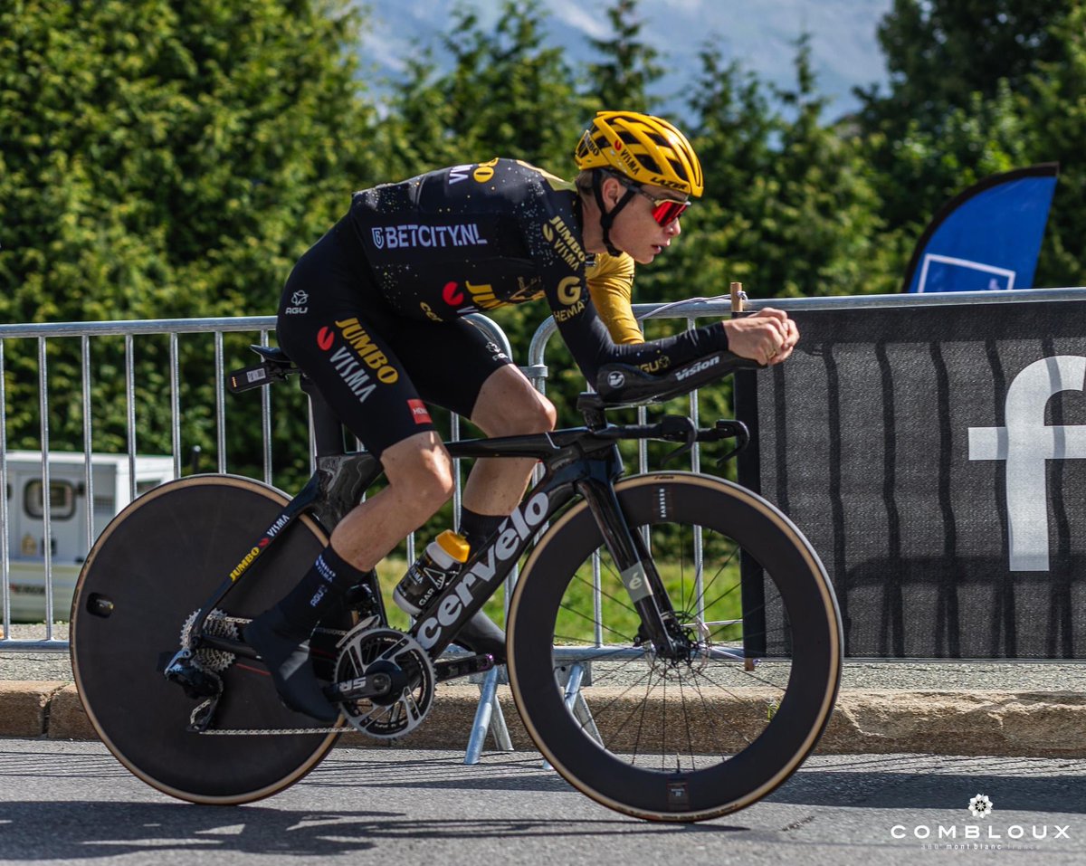 combloux's tweet image. 3 champions, 3 ambiances 🔥

#TourdeFrance #TourDeFrance2023 @Dep_74 @LeTour