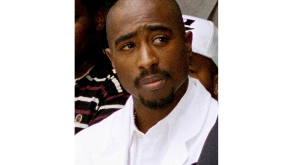 After nearly 30 years, there's movement in the case of Tupac Shakur's killing ctvnews.ca/entertainment/…