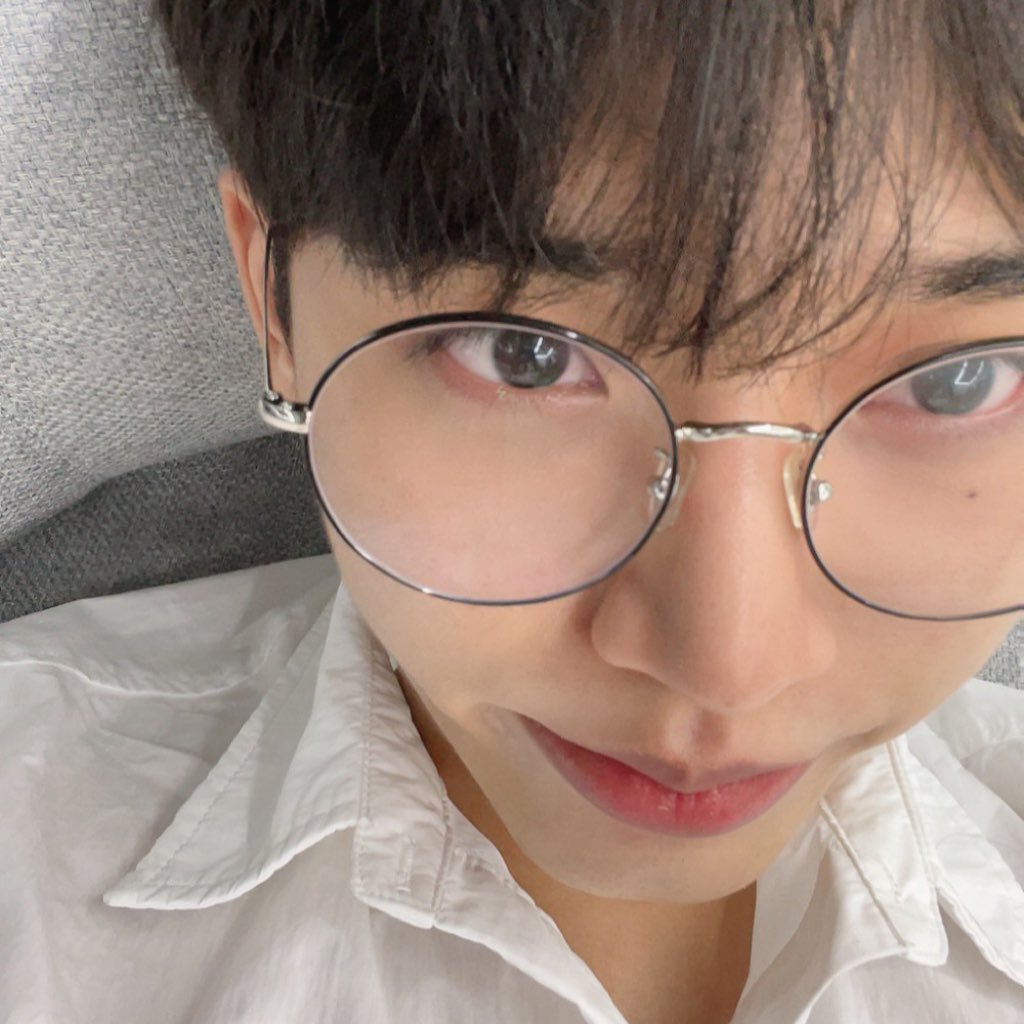 OmegaX_members's tweet photo. [#OX]

맹😪

#OMEGA_X #오메가엑스
#혁 #HYUK https://t.co/IK7xFgcEK5