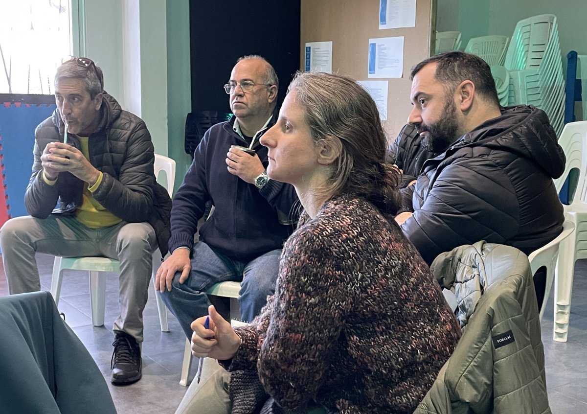 MAmbienteuy's tweet photo. El ministro de Ambiente @rbouvier10 asiste junto al equipo técnico del MA a una reunión con la Red de Municipios por la Cuenca del Santa Lucía. El tema principal es la gestión de la emergencia hídrica y además el Ministerio presenta las acciones que realiza en la cuenca. https://t.co/0yimrW6IRp