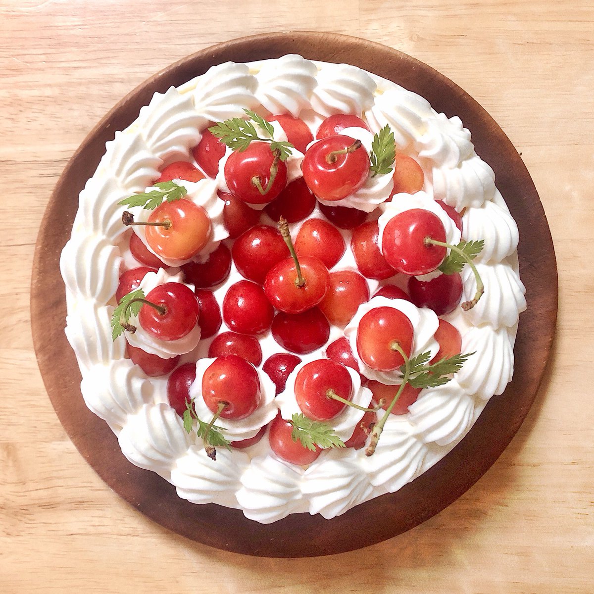 starryhappy's tweet photo. さくらんぼのショートケーキ作りました🍒🍰 https://t.co/FroDWIFmKo