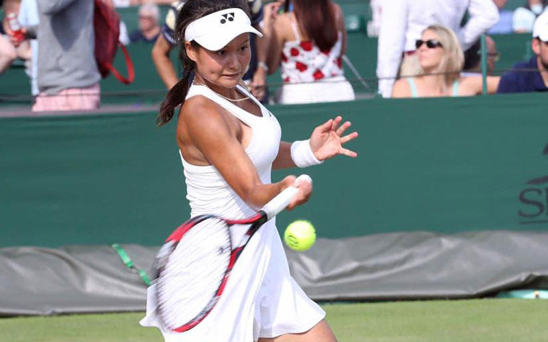 Juanmaregueiro's tweet photo. Este martes 18/7 en Budapest se vio uno de los escándalos más graves de los últimos tiempos en el tenis

Jugaban la local Amarissa Kiara Tóth contra la china Zhang Shuai

Todo iba normal hasta el 5-5 del primer set, donde ocurrió el bochorno

Abro hilo explicando paso a paso 👇🧵 https://t.co/U8W7ukJhVm