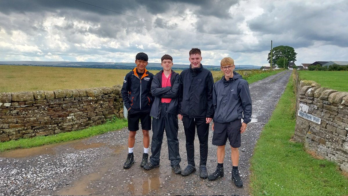 A very damp day today on our Bronze #DofE but the weather won't dampen this team's spirits!

#HardWorkTrustFairness #ClimbTheMountain 
@St_Aidans_RC