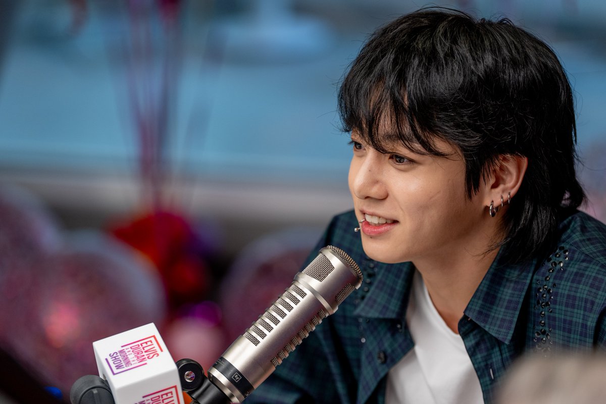 圖 230719 Elvis Duran Show (Jung Kook)