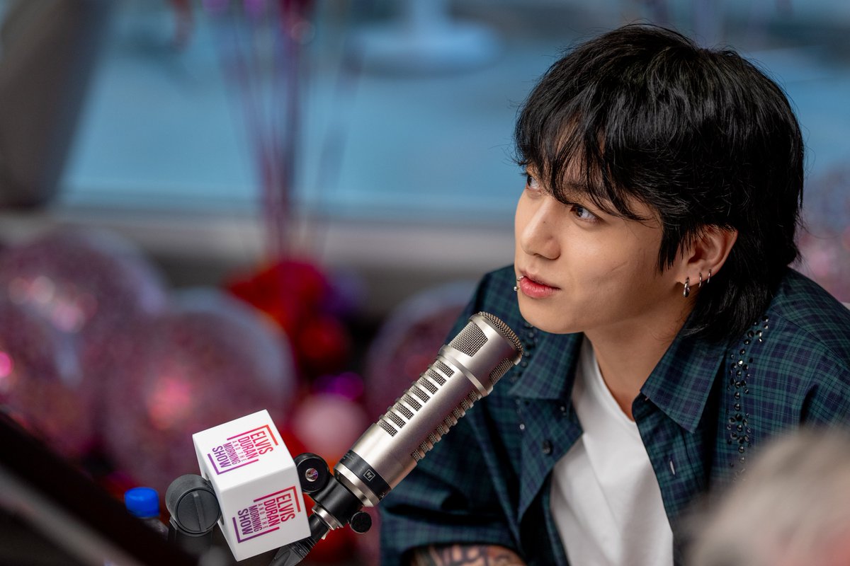 圖 230719 Elvis Duran Show (Jung Kook)