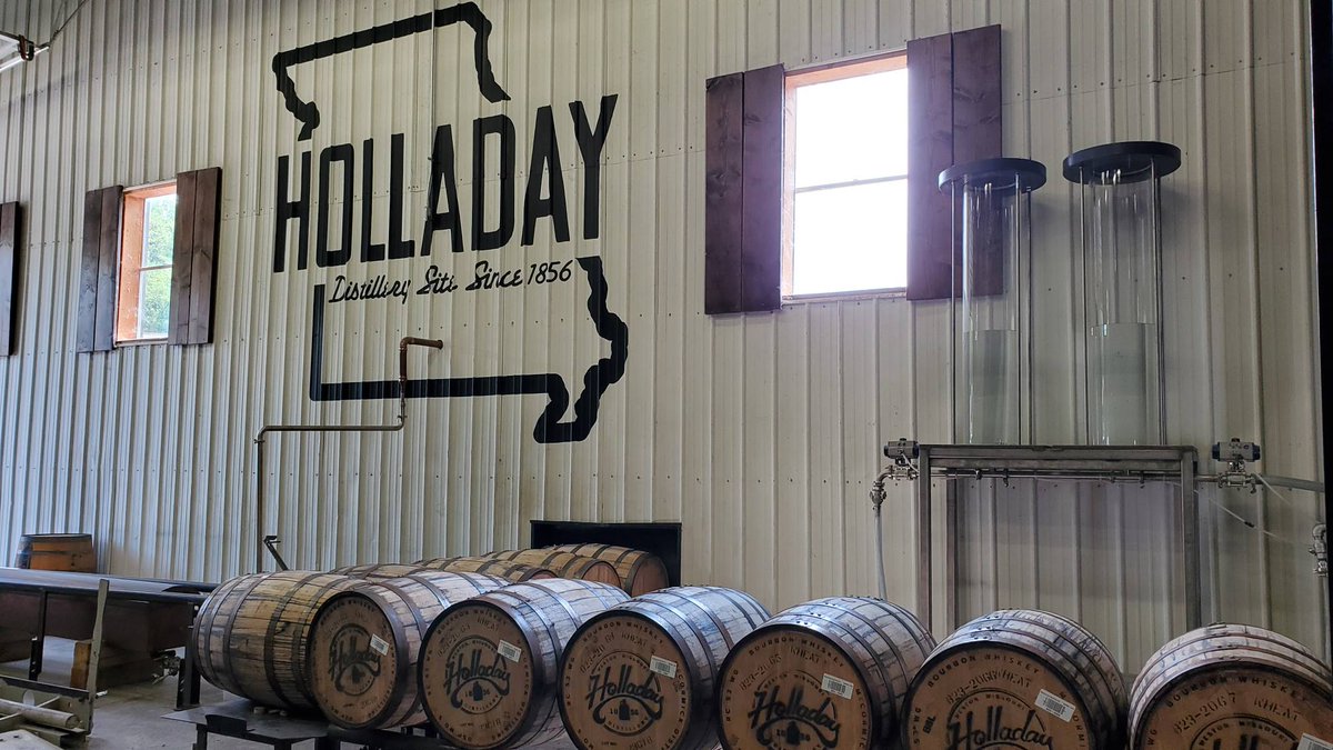 Just another photo of the Holladay distillery in Weston 🥃