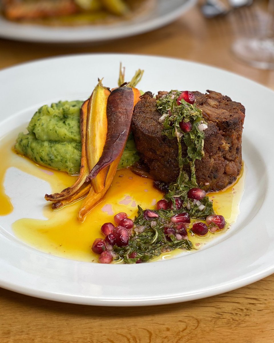 𝙄𝙣𝙙𝙪𝙡𝙜𝙚 𝙞𝙣 𝙤𝙪𝙧 𝙚𝙭𝙦𝙪𝙞𝙨𝙞𝙩𝙚 𝙧𝙚𝙨𝙩𝙖𝙪𝙧𝙖𝙣𝙩, 𝙤𝙥𝙚𝙣 𝙙𝙖𝙞𝙡𝙮 𝙛𝙤𝙧 𝙣𝙤𝙣-𝙧𝙚𝙨𝙞𝙙𝙚𝙣𝙩𝙨 🍽 

Join us for locally sourced and inspired breakfast, lunches, drinks, and dinners amidst breathtaking views of the stunning Sound of Iona 🌊