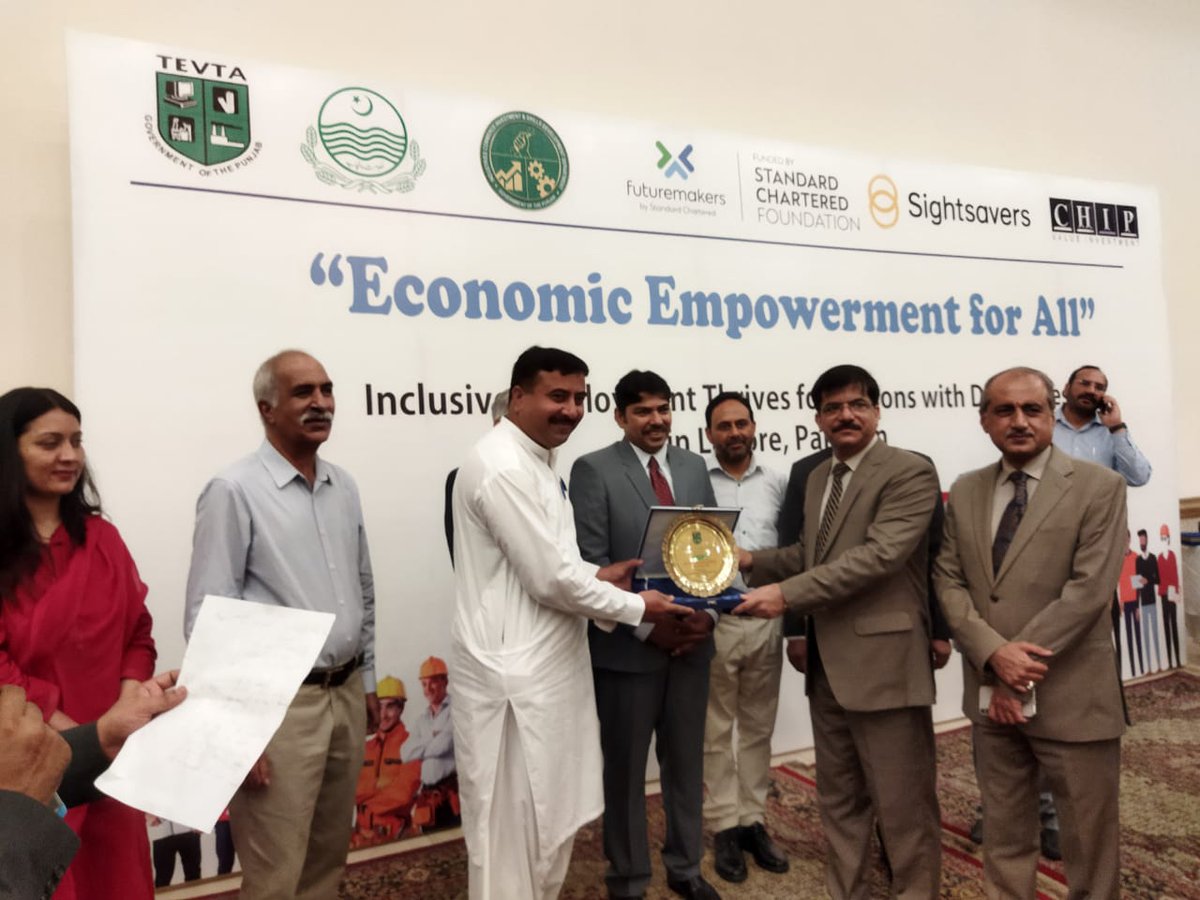 CHIP38434188's tweet photo. CHIP in collaboration with TEVTA organized an inclusive job fair in Lahore date 19th July, 2023. The fair brought together employers and youth, specifically females and youth with disabilities on a common platform for their job pursuit.@Sightsavers @futuremakerkids @TEVTA https://t.co/j5Ie1nP4nu
