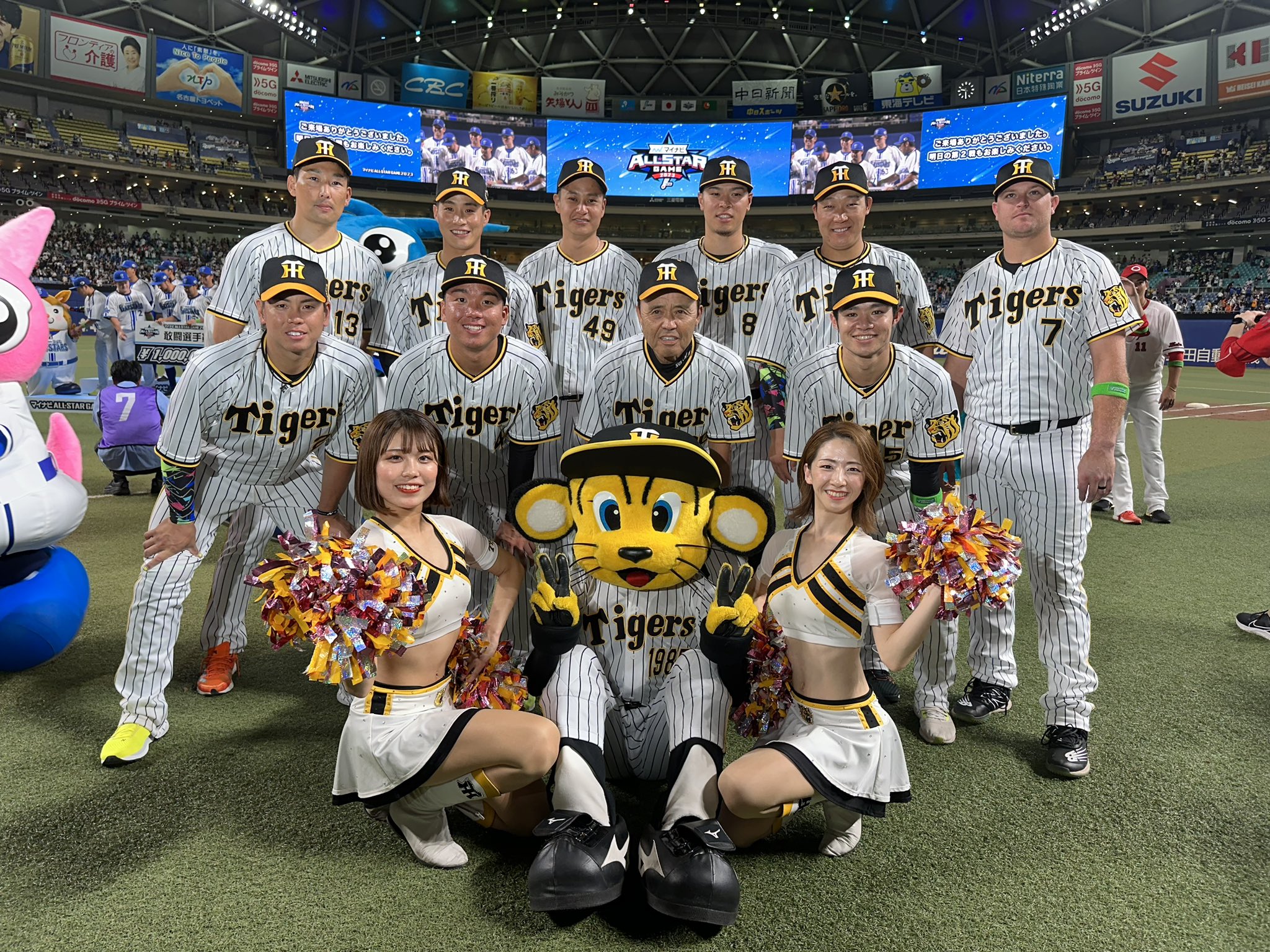 活動歴および当時の関連ビジュアル記録