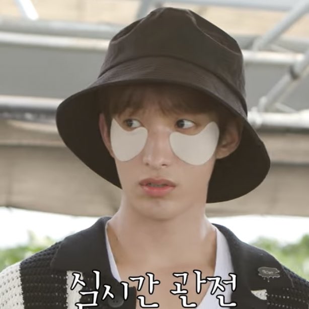 dkzones's tweet photo. he looks so cute 😭 https://t.co/NiVTkct0ae