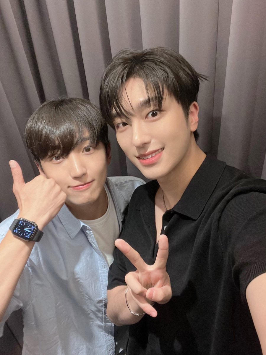 OmegaX_members's tweet photo. [#OX]

선율이랑 함께 했던 시간 재미있었다!🫶

#OMEGA_X #오메가엑스
#세빈 #SEBIN https://t.co/hCct2tX5wJ