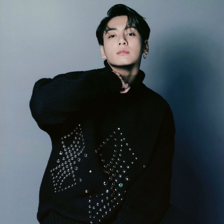 updatecharts's tweet photo. REI DO K-POP! Com apenas 5 dias de lançamento, ‘Seven’ (65.9M), de Jungkook, se tornou a maior estreia semanal por um ato do K-Pop no Spotify Global, superando ‘Butter’ (58.1M), do BTS. https://t.co/qfrZe9K4pN