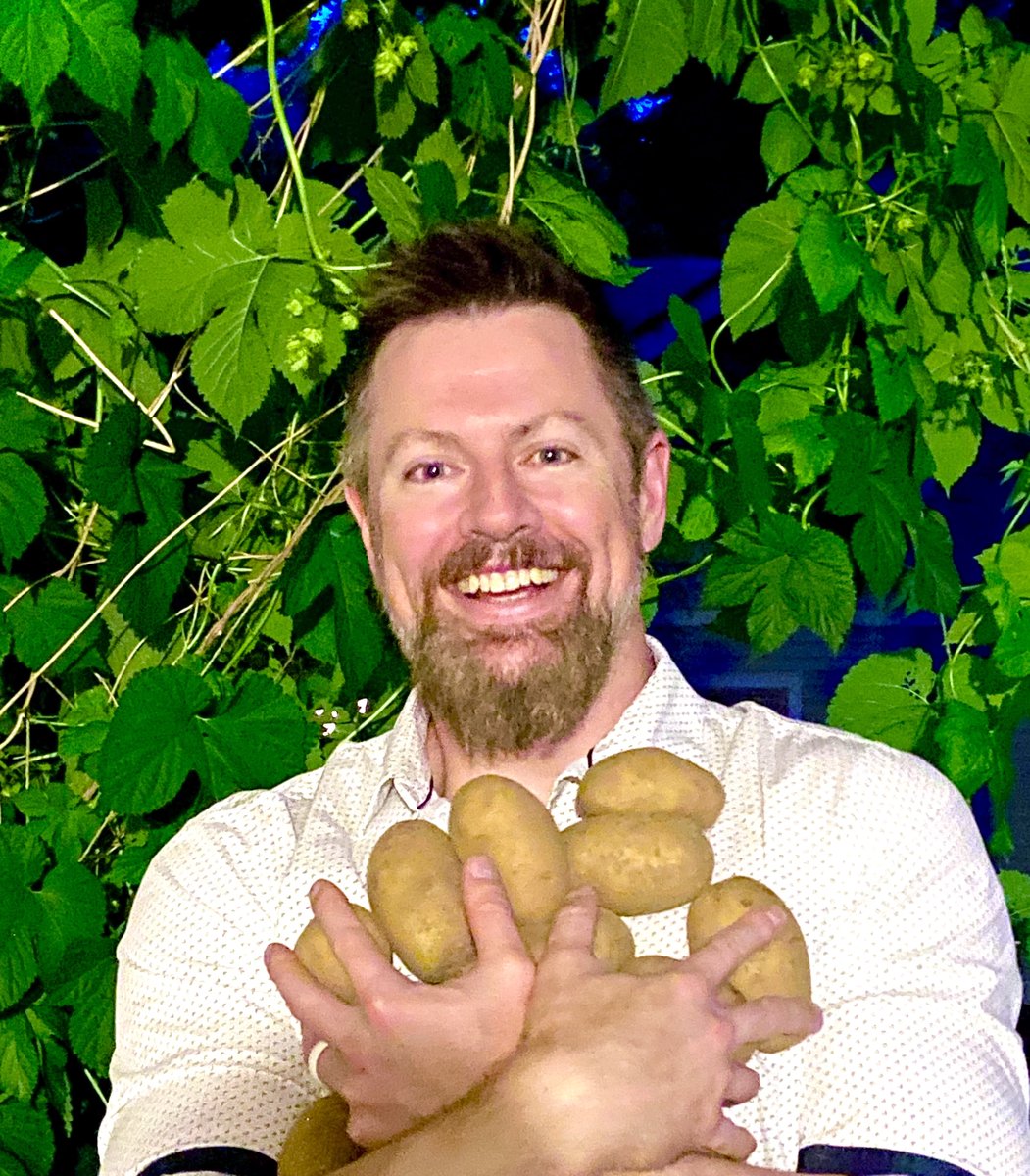 Prolific's tweet photo. In next week’s webinar, @david_jurgens and @jiaxin_pei from Potato will discuss how to unlock the full potential of your AI annotations.
Register now: https://t.co/u28gXhK76N
Here’s David from Potato. As you can see, he is a big potato fan.
#AI #AIannotation #DataLabeling https://t.co/OAGOjAUzwx