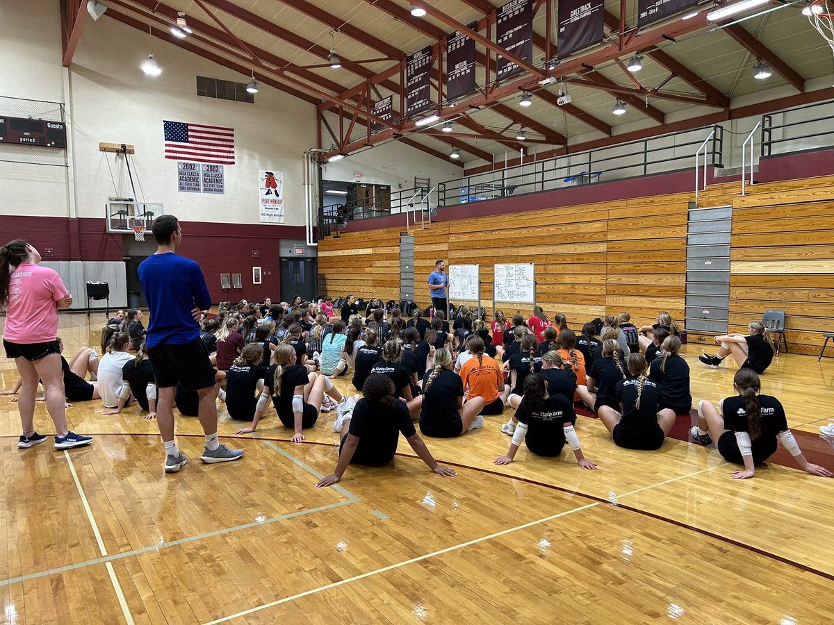 ladygreyghostvb's tweet photo. 2023 VB Camp with @TheAcademyVB 
#GetBetterNow
@wchs_308Volley @IVCSports @IVCAcoaches @AdamDuvall @IlliniPrairie @KurtPegler 

‘Hard Ain’t Suppose to Be Easy’ https://t.co/db6IyjTT5h