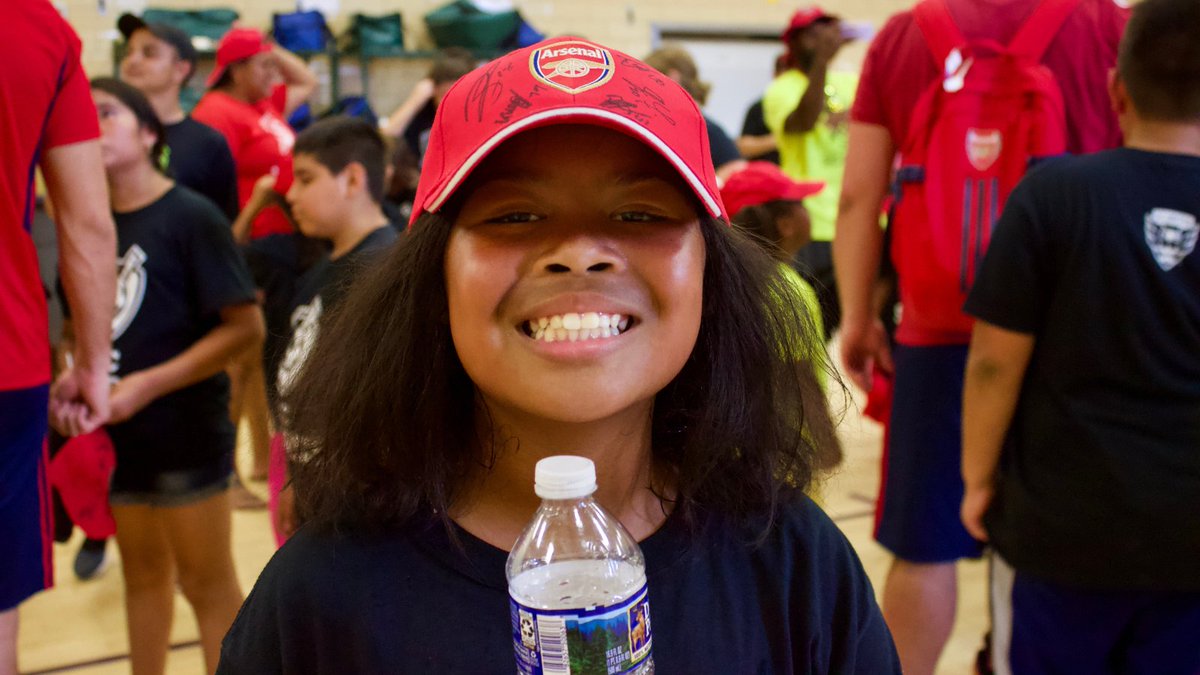 DCSCORES's tweet photo. We hear there's a big game today! 👀 Our poet-athletes are so excited to see the #MLSAllStar team take on @Arsenal @AudiField tonight. 'Til then, check out some of our favorite photos from the last time The Gunners met DC SCORES! 😍 https://t.co/rkh0PmBLFM