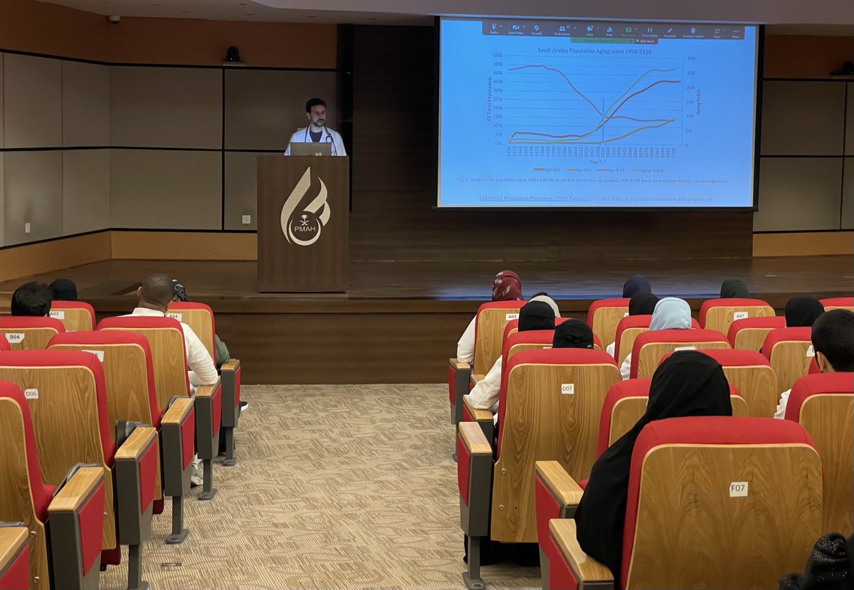 محاضرة لمنسوبي #مستشفى_الأمير_محمد_بن_عبدالعزيز_بالرياض تهدف إلى أهمية تقديم رعاية طبية متكاملة لكبار السن ورفع مستوى جودة الخدمات الصحية المقدمة لهم 

#تجمع_الرياض_الصحي_الثاني