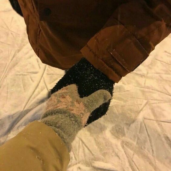 obsedhim's tweet image. ᅠᅠᅠᅠ
ᅠᅠᅠᅠᅠ﹙  𝙉𝙚𝙬 𝙥𝙤𝙨𝙩  ﹚

voy a presumir que me enseñaron a patinar sobre hielo  🌨               
ᅠᅠᅠᅠᅠ