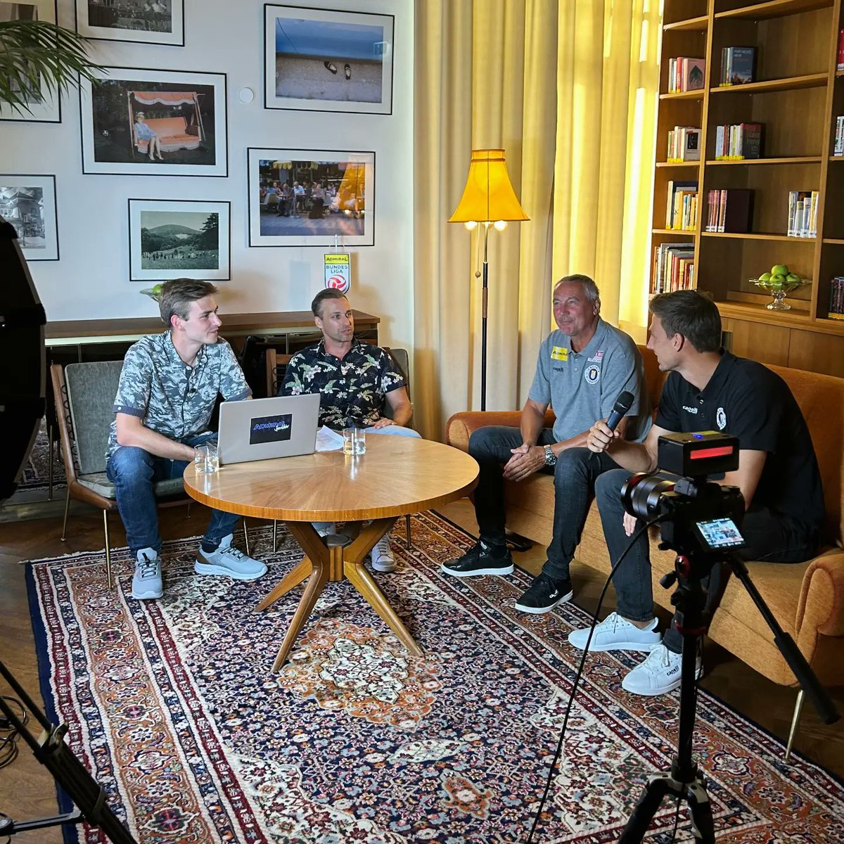 16 Gäste in 90 Minuten: Unterhaltsames Speed-Dating mit den Trainern und Kapitänen der <a href="/OEFBL/">Fußball-Bundesliga</a> im Anschluss an die Saisonauftakts-PK vom Montag im Rahmen eines ADMIRAL Sportshow-Specials! #oefbl