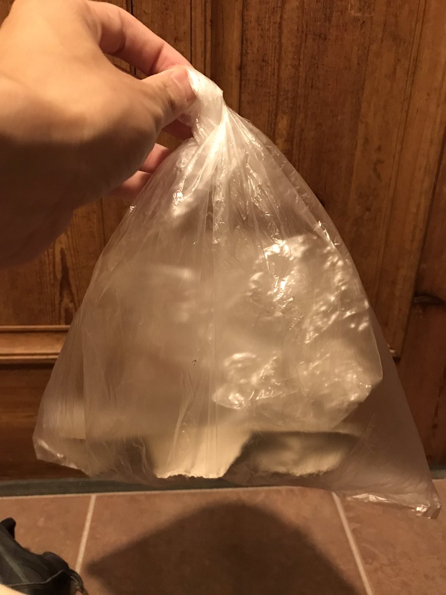 utsk10260107's tweet image. 今日の帰り道はやや多め。
#ごみ拾い　#pirika