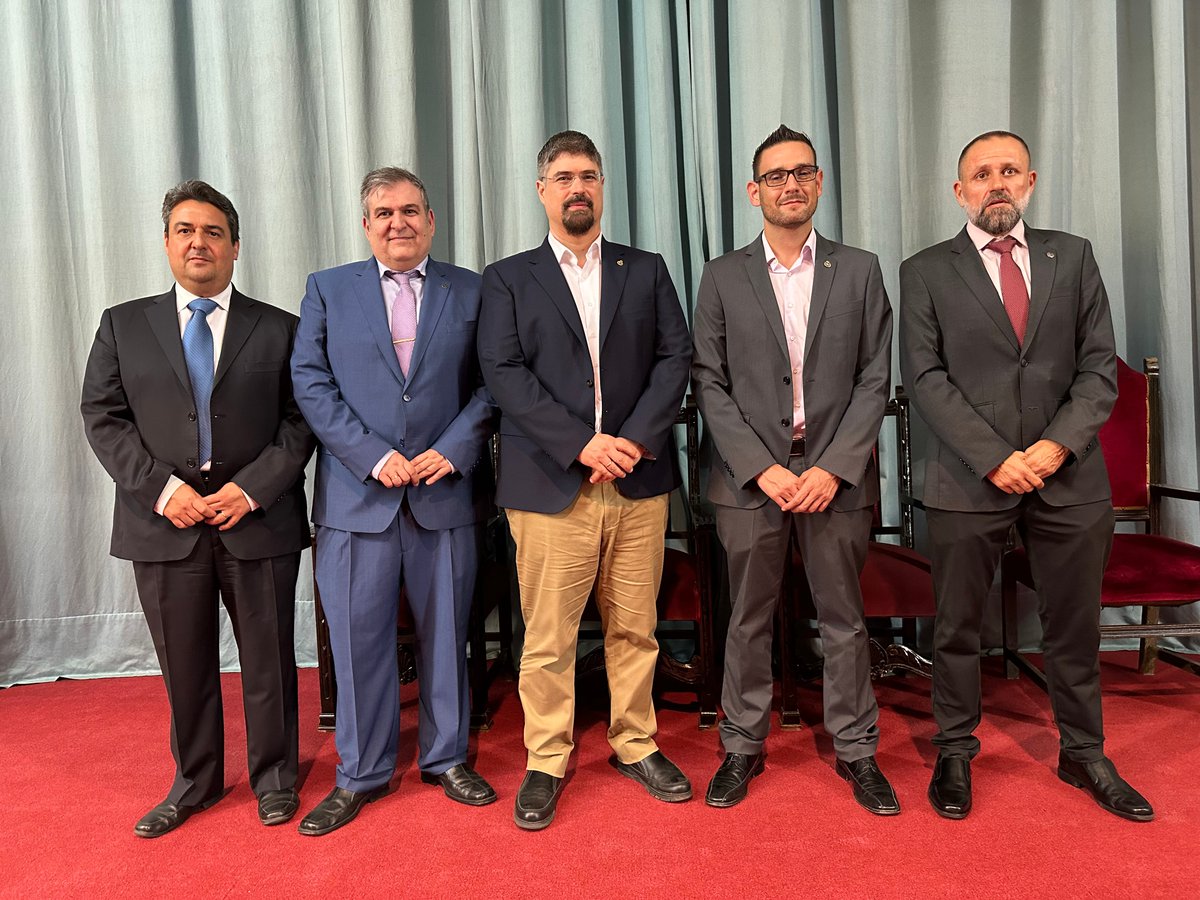 ciimurcia's tweet photo. Ayer estuvimos en la graduación del Grado en Ingeniería Informática de la @informaticaumu acompañando a los  @fiumers que pronto estarán fortaleciendo nuestra sociedad con sus conocimientos. ¡Enhorabuena! https://t.co/lkIIKXLX0W