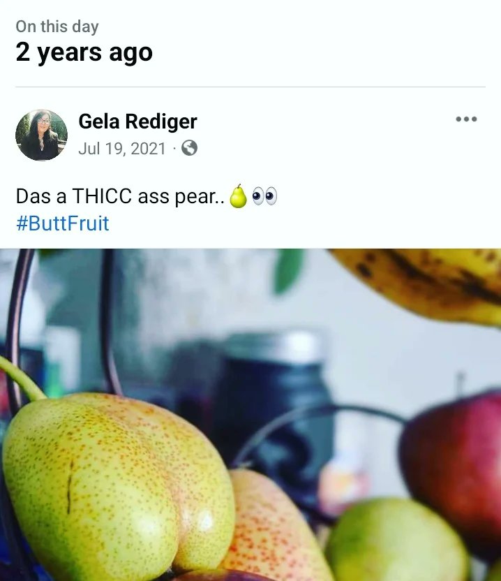 GelaRediger's tweet photo. 2 years ago, I purchased a promiscuous pear that I could not part ways with. And I still have it. She's lost her youth a little, but we all get cold and wrinkly in time. 

Anyways, yeah, there's that. 🍐 https://t.co/FOXhRpZf1B