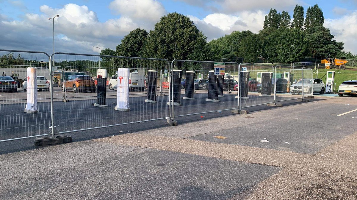 Tesla Owners UK 🇬🇧 on Twitter "Who is going to go live first Rugby or