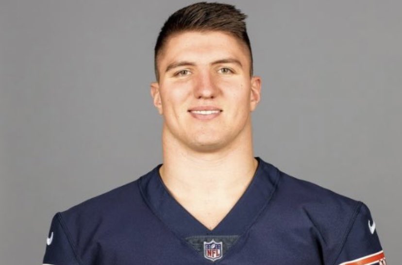 RUMOR: After divorcing husband Dalton Gomez, singer Ariana Grande reportedly reached out to #Bears linebacker Jack Sanborn.

Sanborn, 22, is famously dating singer Taylor Swift. He rejected Grande’s offer, stating that “she’d get absolutely crushed in an Oklahoma drill.”