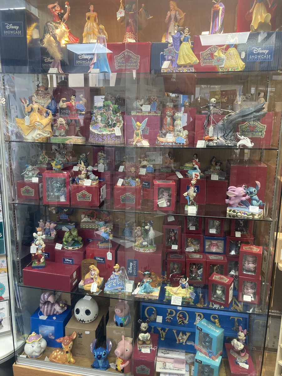What a great display of #Disney and #willowtree figures from @EnescoLimited #chesterlestreet #cardgains @CyrilService @Prog_Greetings @greetingstoday