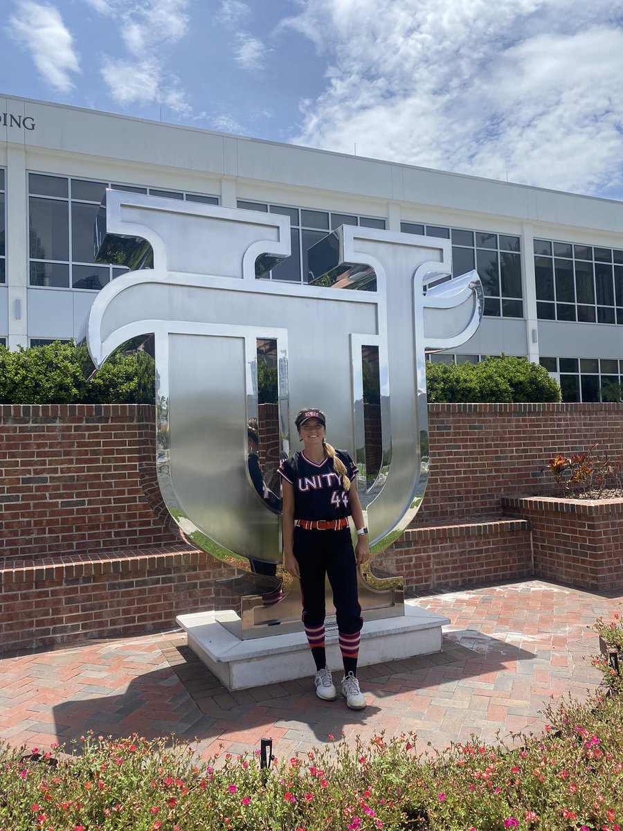 Bella Campbell tweet media