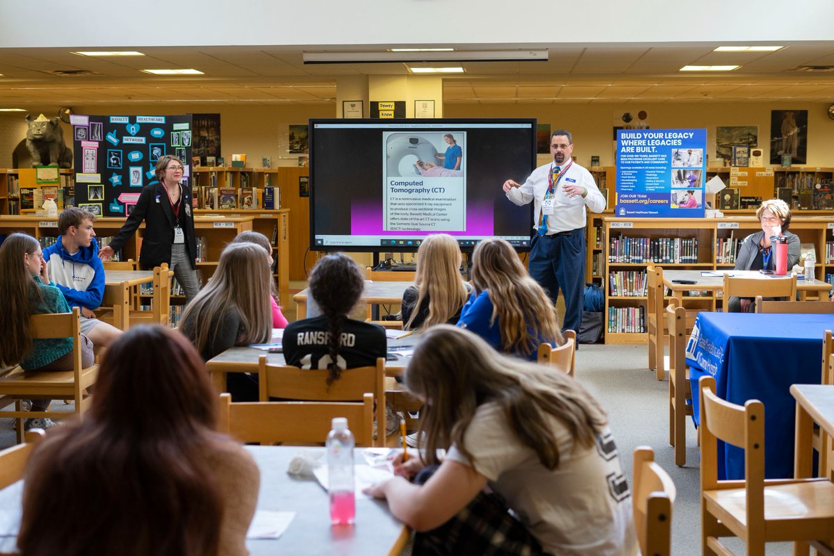 BrilliantCFES's tweet photo. Delaware Academy is closing the exposure gap for students through their guest speaker series &amp; annual College &amp; Career Fair! 

"Students can't be what they can't see."
#pathways #college #career #futurecareers #learningisfun #familyengagement https://t.co/DUvuLakkQC