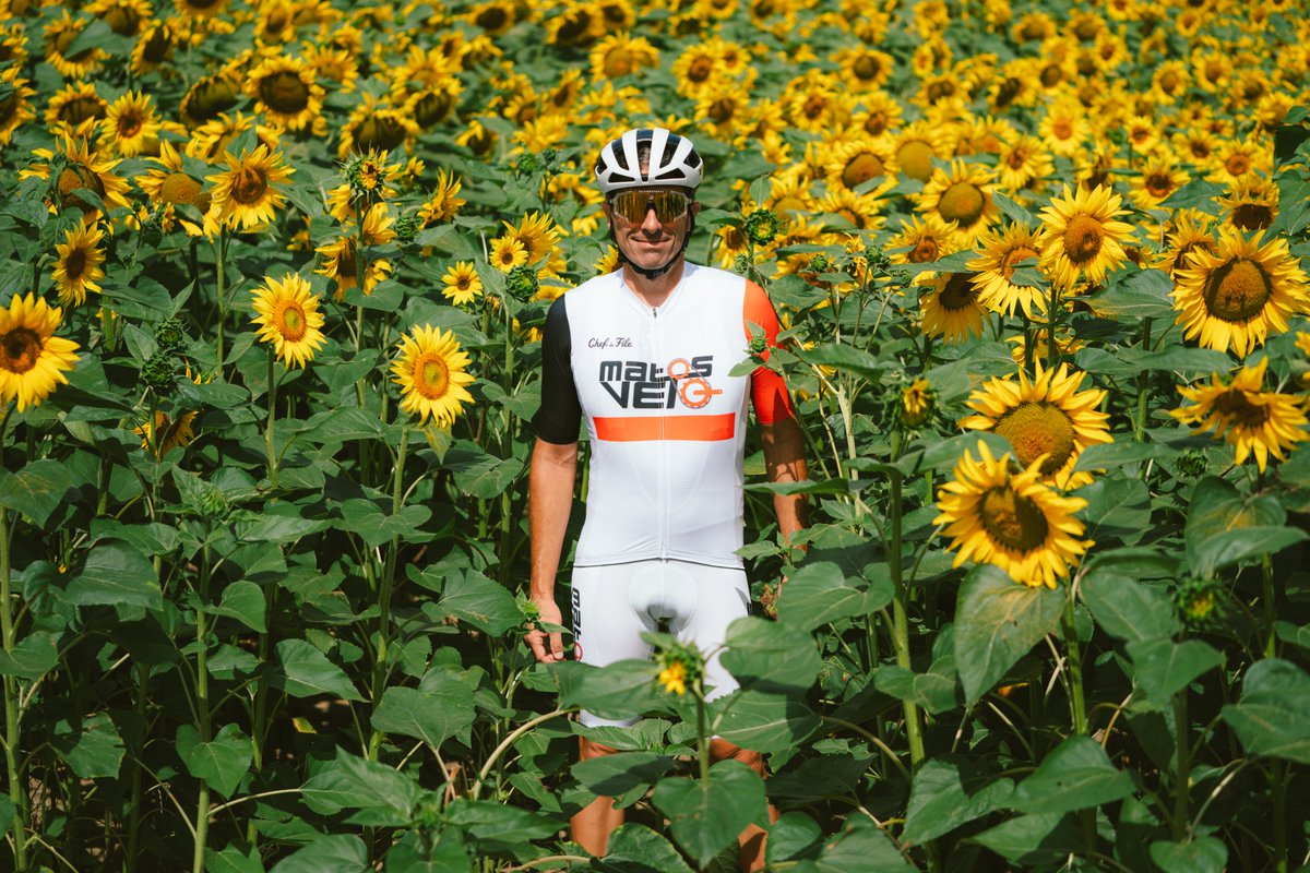 matosvelo's tweet photo. Merci @sonamdotcc pour les photos de cette tenue Matos Vélo ! https://t.co/cIs4hixRlZ